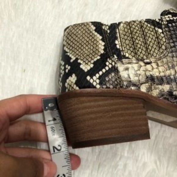 Madewell Sonia Low Leather Chelsea Boots Heather - Picture 5 of 8